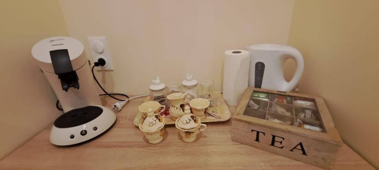 Chambre Independante Sdb Privative A Amplepuis エクステリア 写真